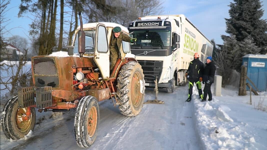 Romek Zaklinacz Byków wyciąga ciężarówkę Jumzem