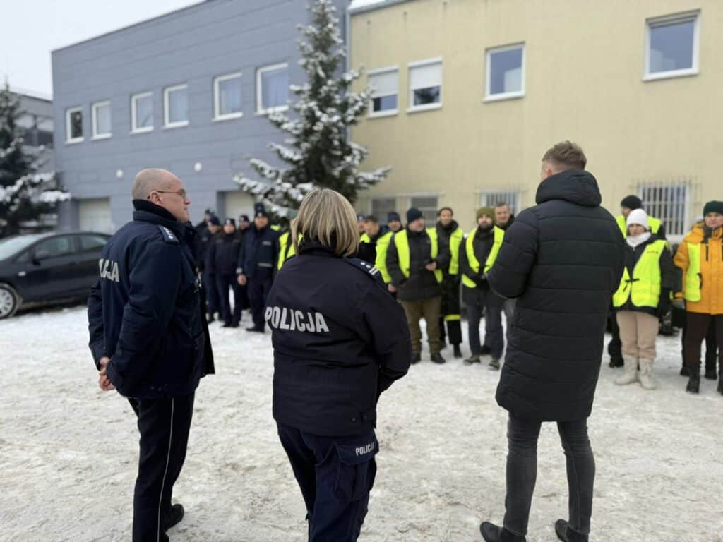 Natrafiono na zwłoki mężczyzny. - Wstrząsające odkrycie w lesie. Znaleziono ciało 50-latka