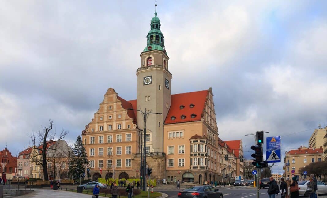 pracownicy odchodzą z Urzędu Miasta w Olsztynie