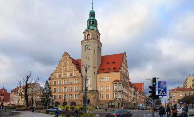 pracownicy odchodzą z Urzędu Miasta w Olsztynie