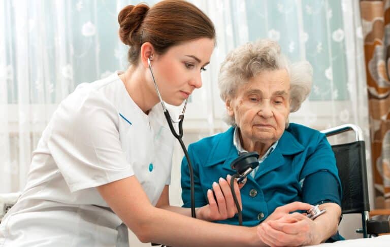 zdrowie senior&oacute;w