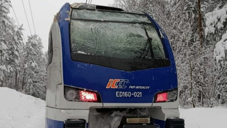 pkp pociag relackji olsztyn krakow