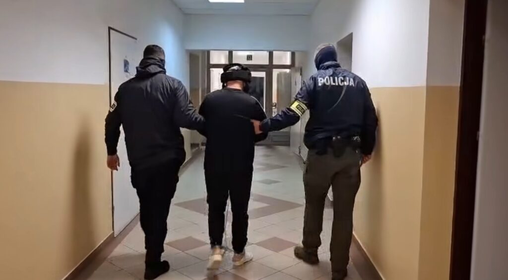 Taksówka jechała całą szerokością drogi. Ludzie myśleli, że kierowca jest pijany. - Doszło do zabójstwo taksówkarza w Sylwestra