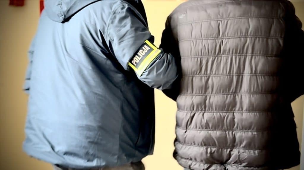 Nie mieli żadnych skrupułów. Włamywacze splądrowali plebanię. - Napad na mazurską plebanię