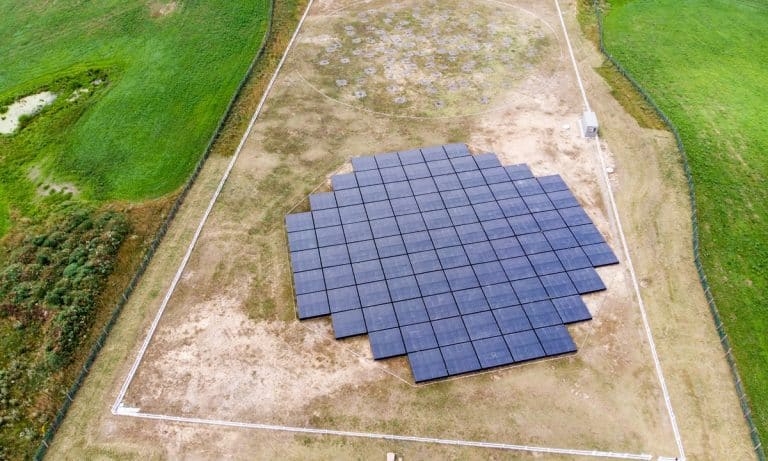stacja radioastronomiczna należącą do europejskiego systemu LOFAR, Bałdy, anteny