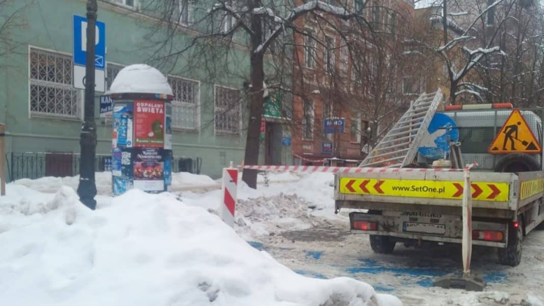 odśnieżanie miejsc postojowych w Olsztynie