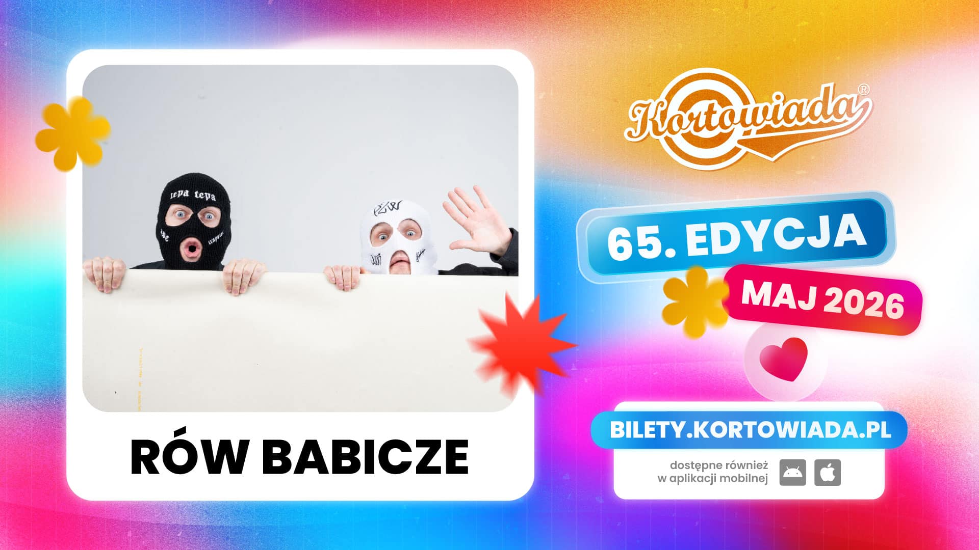Trzech artyst&oacute;w w maskach na tle białej ściany, promujących koncert na Kortowiadzie 2026.