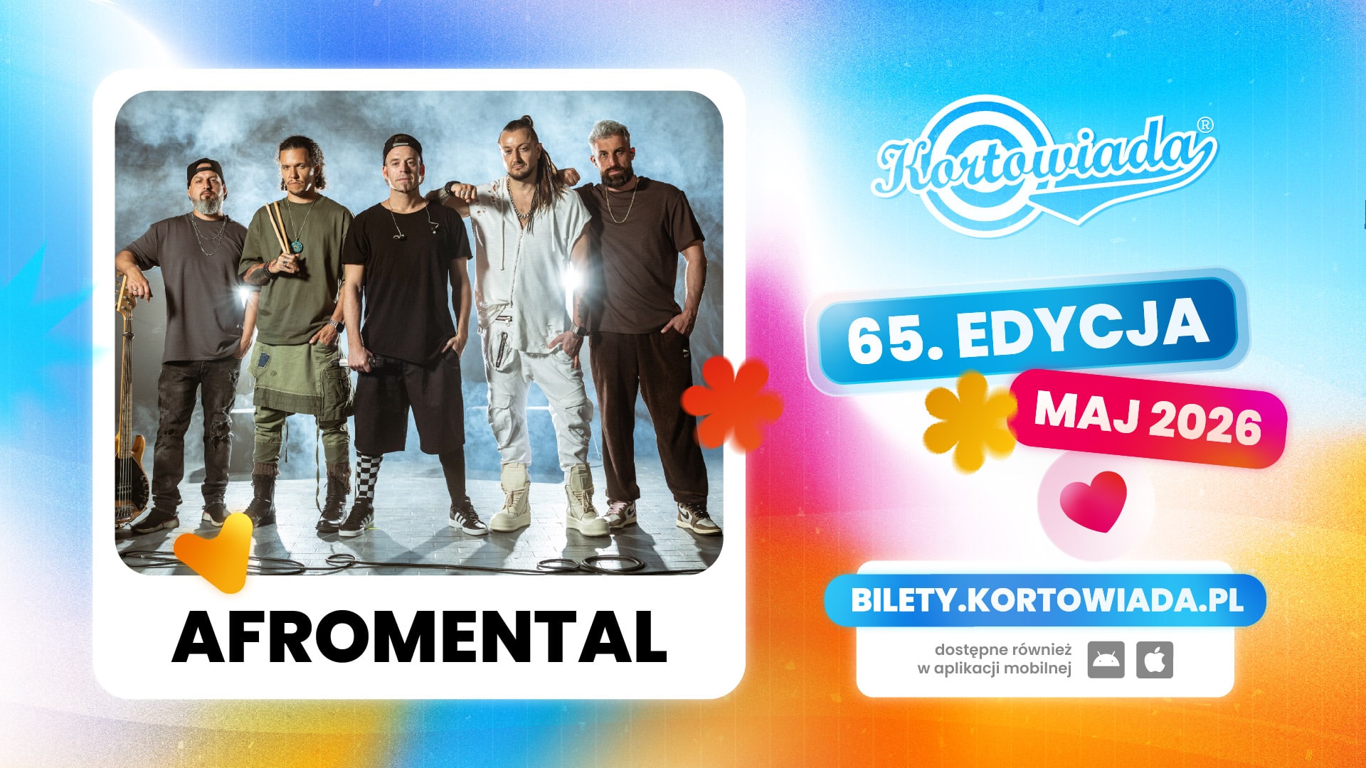 Zdjęcie zespołu Afromental podczas sesji zdjęciowej, stojącego na tle chmur i dymu.